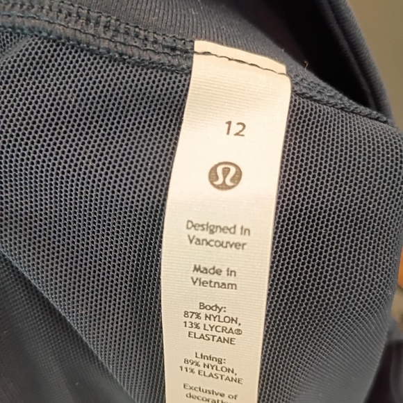 Lululemon Navy Blue size 12 USED 2 X - Picture 2 of 8